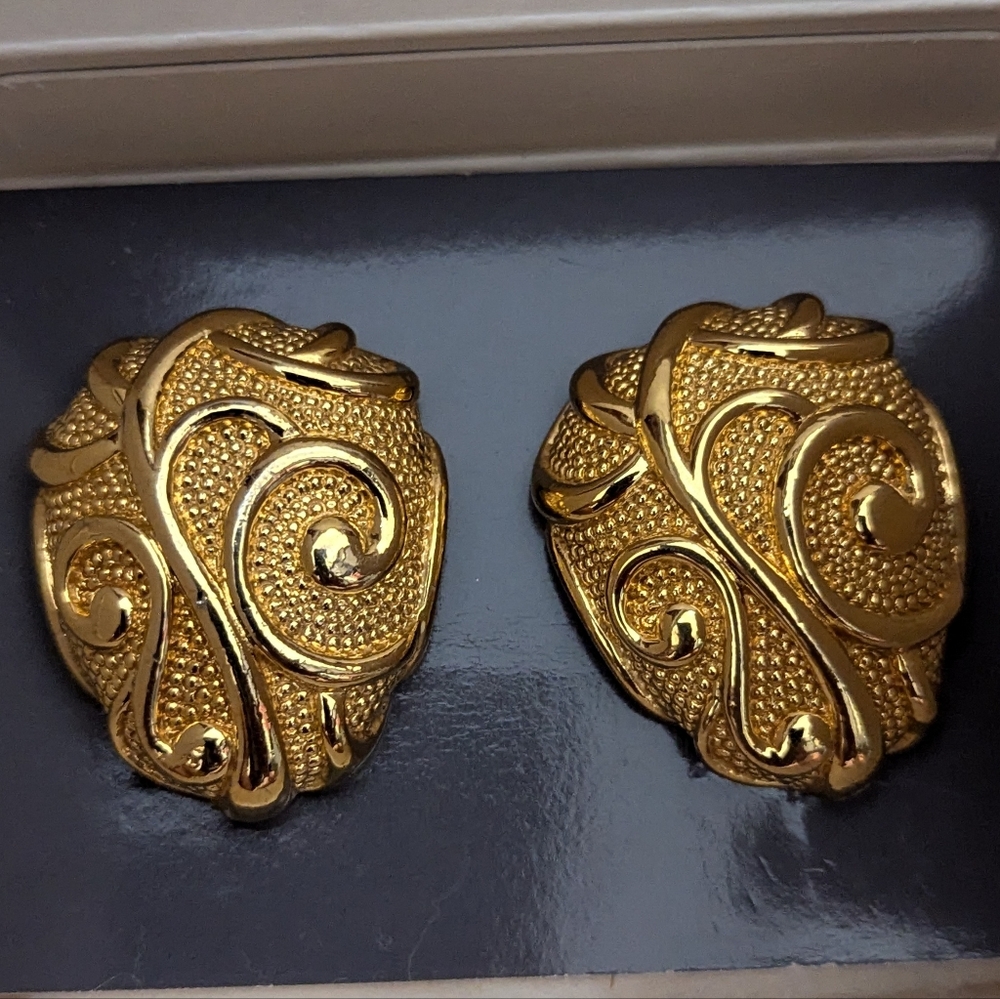 Jose Maria Barrera Venetian Mist Earrings